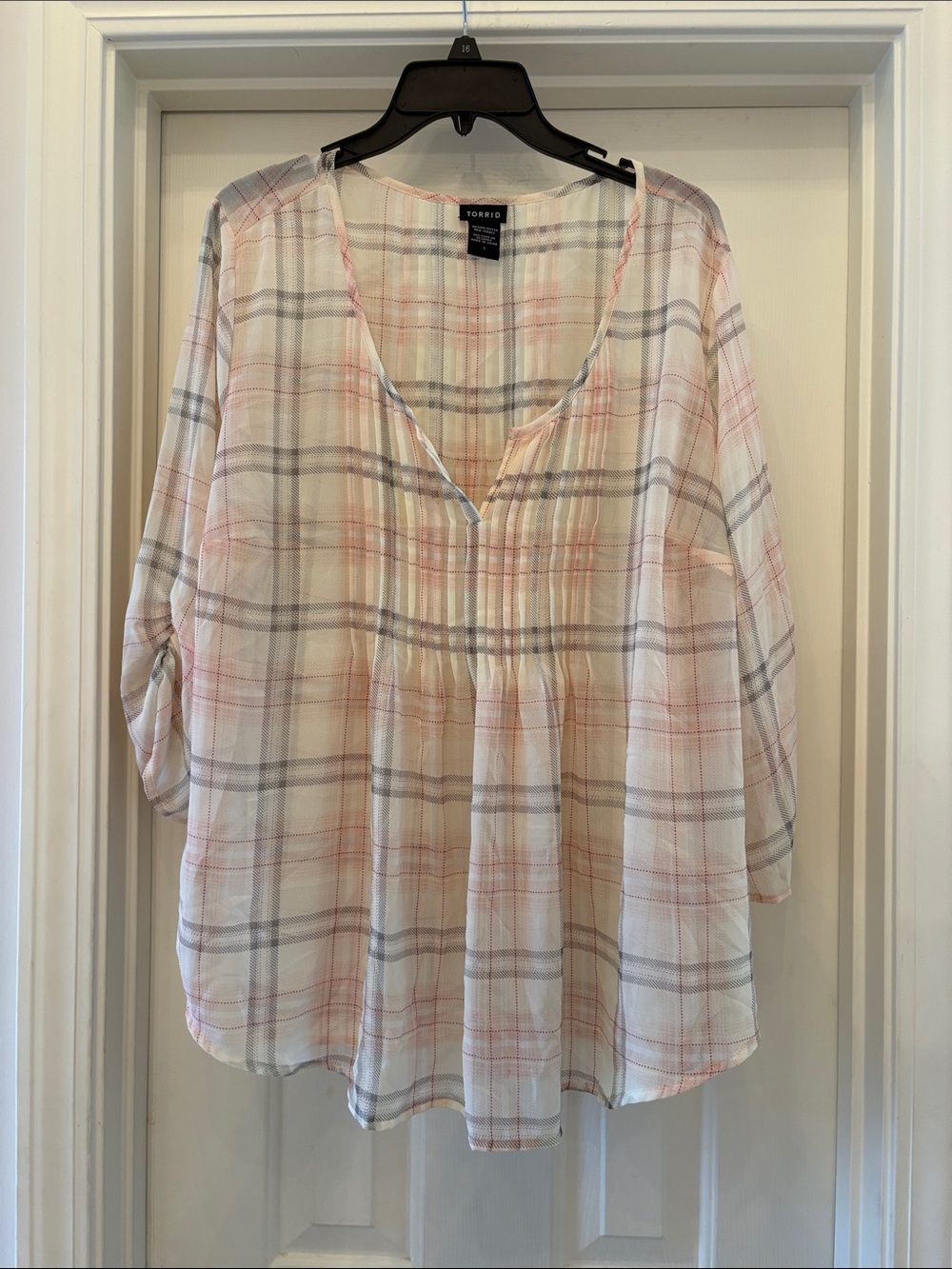Torrid Size 1 Ivory Pink Gray Plaid V-Neck 3/4 Sleeve Blouse Plus Size